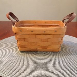Longaberger 1997 Tea Basket